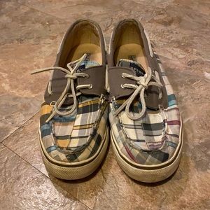 Women’s multicolor Sperry flats